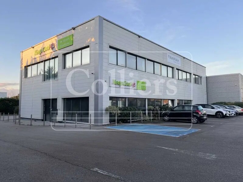 Local commercial dans Éguilles à louer Photo de l’immeuble– Image 1 sur 8