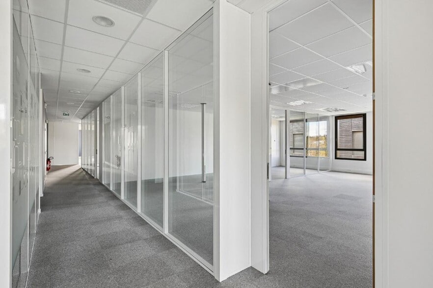 314 Allée Des Noisetiers, Limonest à vendre - Photo de l’immeuble – Image 3 sur 14