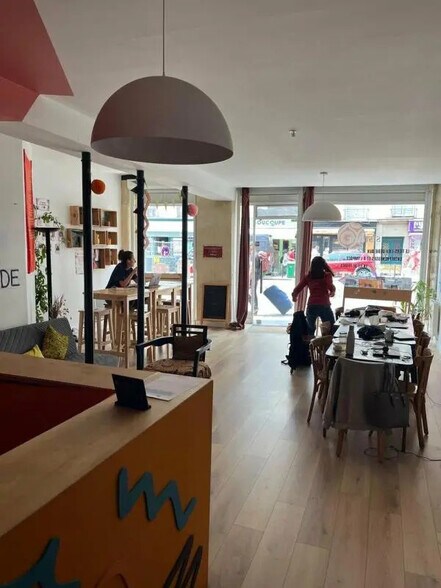 Bureau dans Paris à louer - Photo de l’immeuble – Image 1 sur 9