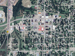 9 S Broadway, Herington, KS - VUE AÉRIENNE  vue de carte