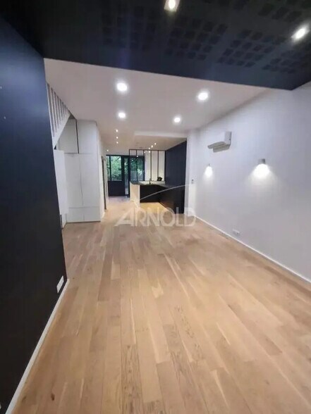 Bureau dans Nantes à vendre - Photo de l’immeuble – Image 2 sur 7