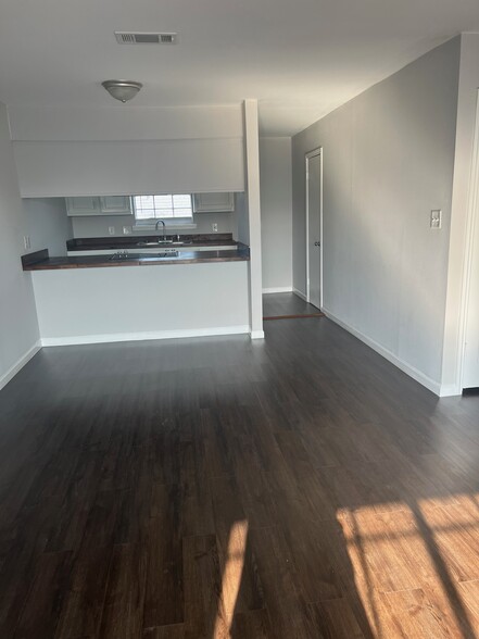2200 Bancroft St, Lake Charles, LA à vendre - Photo intérieure – Image 2 sur 35