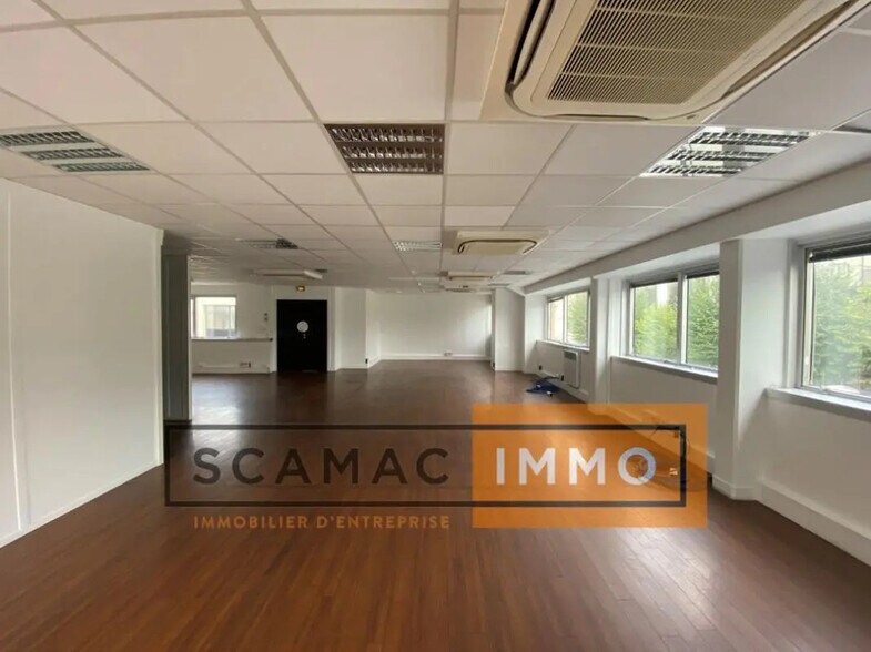 71 Boulevard Victor Hugo, Saint-Ouen-sur-Seine à louer - Photo de l’immeuble – Image 3 sur 5