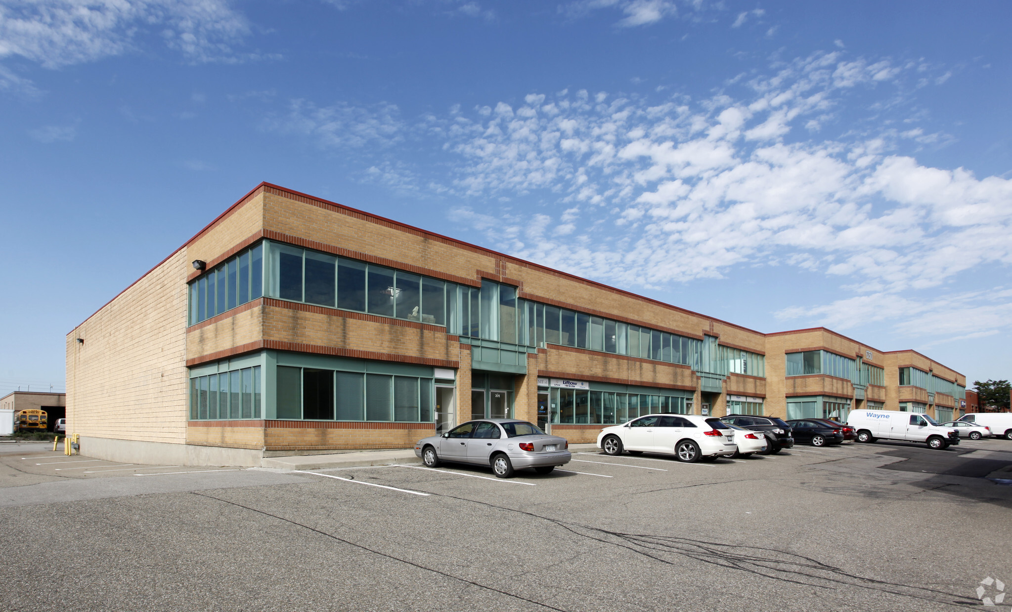 6750 Davand Dr, Mississauga, ON à louer Photo principale– Image 1 sur 3