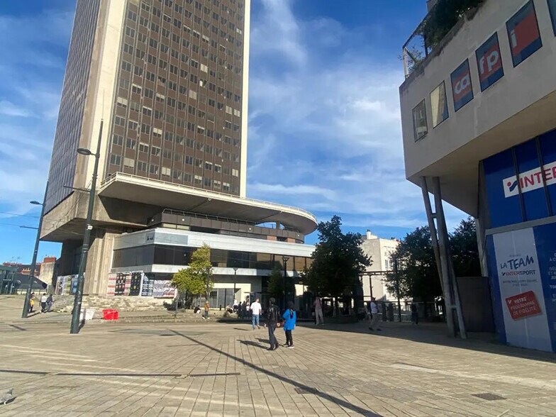 Local commercial dans Nantes à louer - Photo de l’immeuble – Image 3 sur 5