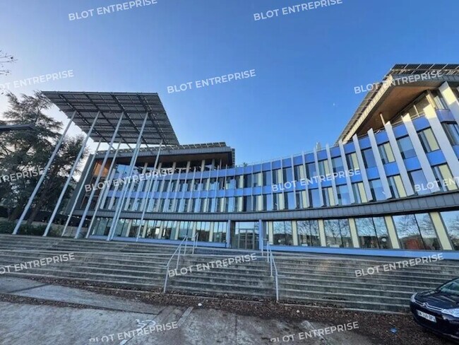 Plus de détails pour Bureau à louer