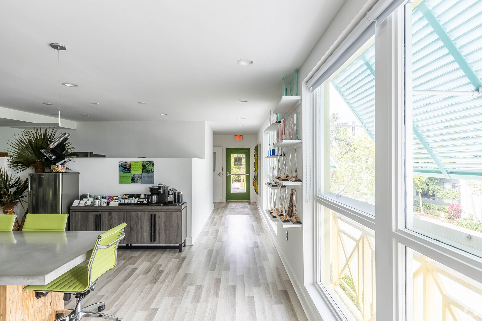 101 SE 2nd Ave, Delray Beach, FL à louer Photo intérieure– Image 1 sur 8
