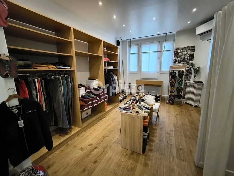 Local commercial dans Brive-la-Gaillarde à louer - Photo intérieure – Image 2 sur 3