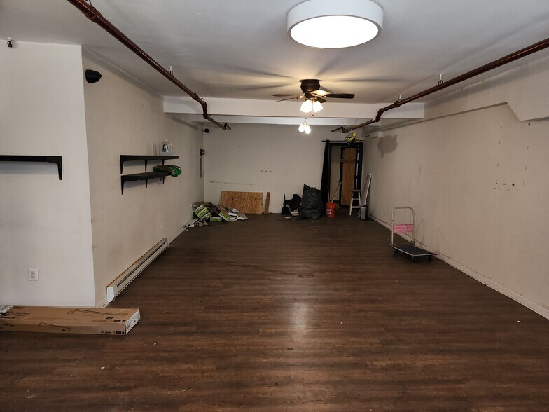 393 Eighth Ave, New York, NY à louer - Photo intérieure – Image 3 sur 3
