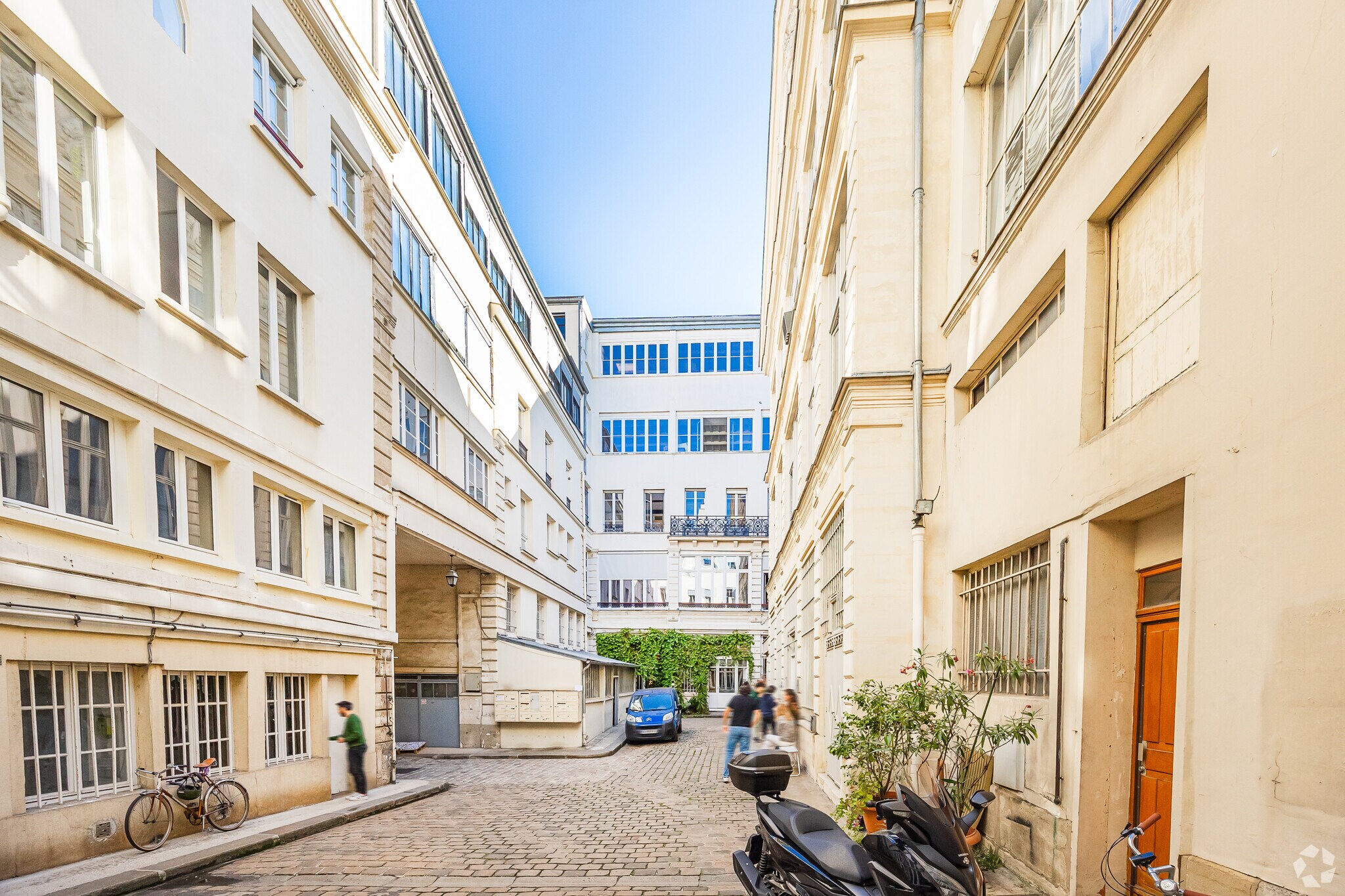 10 Cite D'Angouleme, Paris à louer Photo principale– Image 1 sur 15