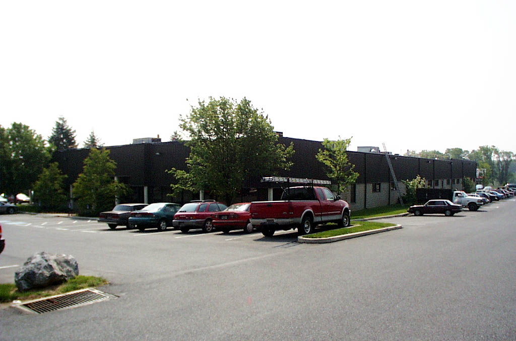 954 Marcon Blvd, Allentown, PA à louer Photo de l’immeuble– Image 1 sur 7