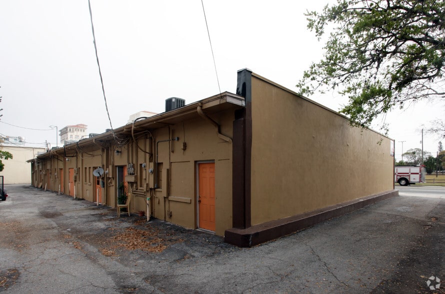 334-428 S Washington Blvd, Sarasota, FL à louer - Photo de l’immeuble – Image 3 sur 17