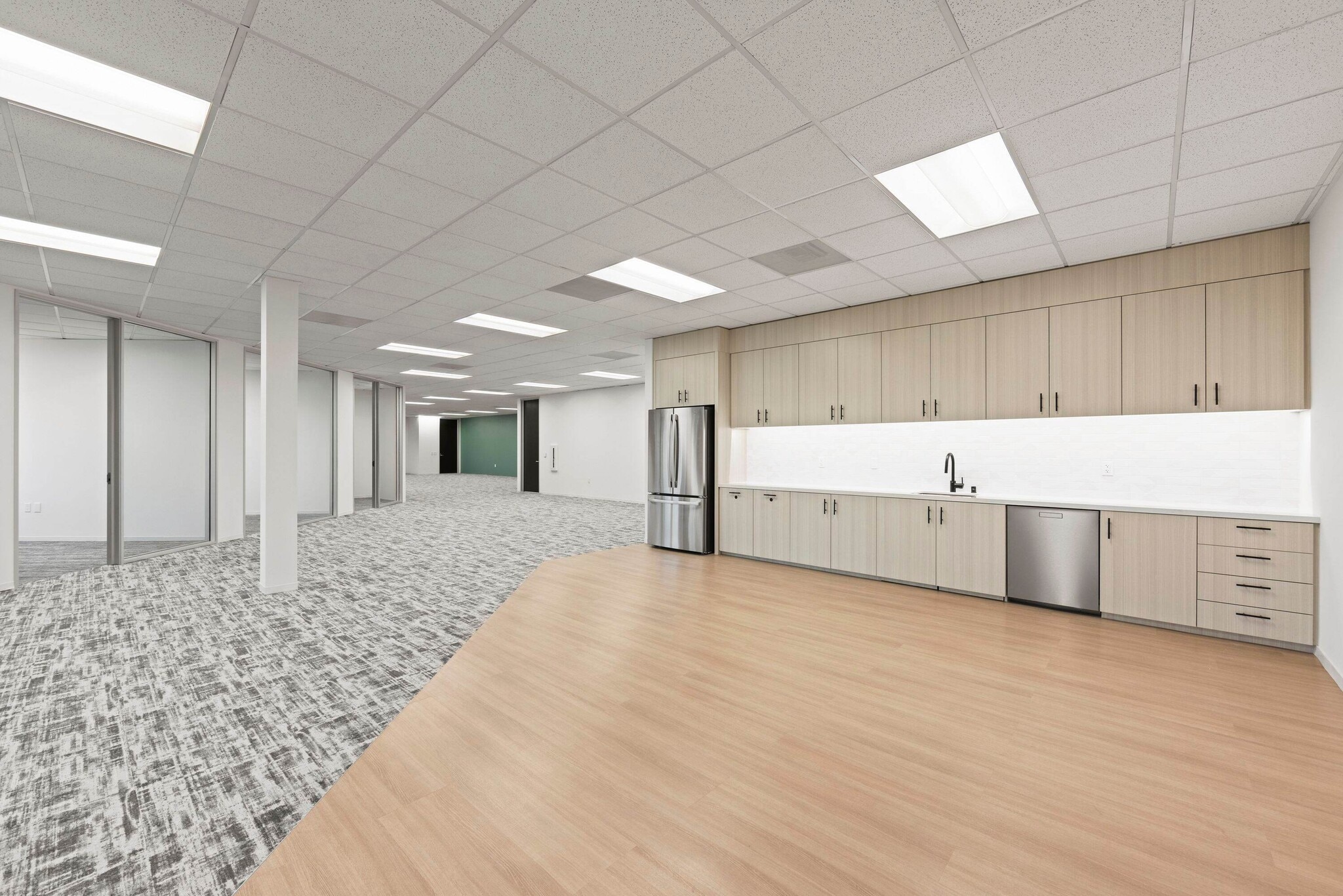 2 Executive Cir, Irvine, CA à louer Photo intérieure– Image 1 sur 7