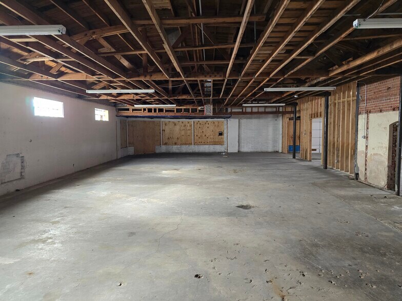 1522 E Van Buren St, Phoenix, AZ à louer - Photo intérieure – Image 3 sur 8