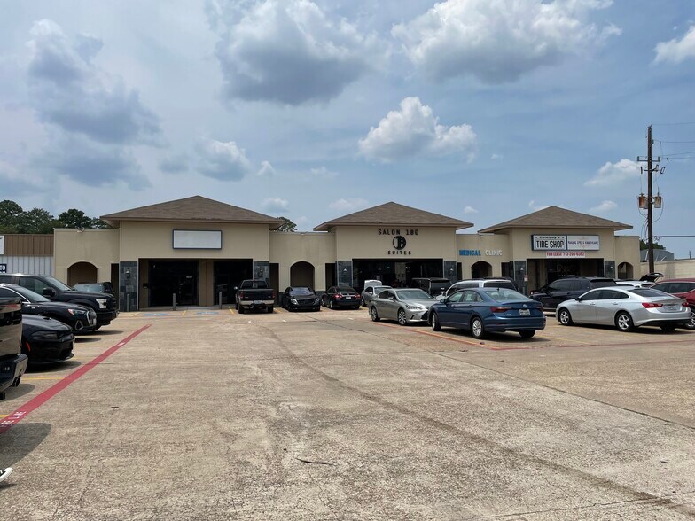 2580 FM 1960 St, Houston, TX à louer - Photo principale – Image 1 sur 4