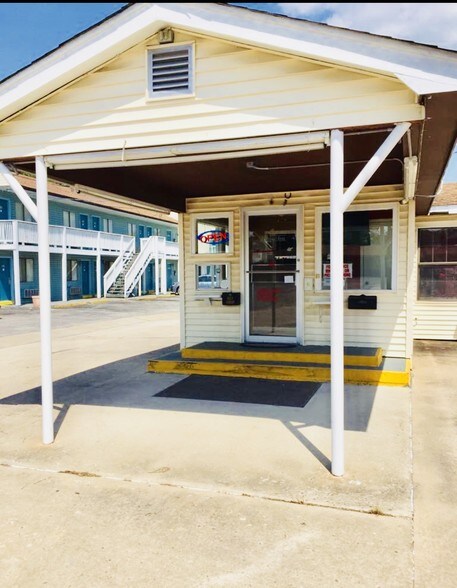 626 W Market St, Bolivar, TN à vendre - Hall d’entrée – Image 3 sur 7