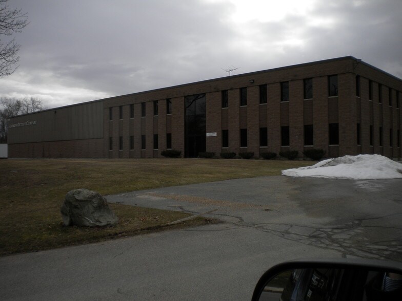 284 Bodwell St, Avon, MA à louer - Photo de l’immeuble – Image 2 sur 5