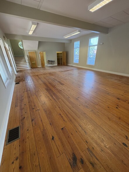 1181 Haynes St, Raleigh, NC à louer - Photo intérieure – Image 3 sur 8