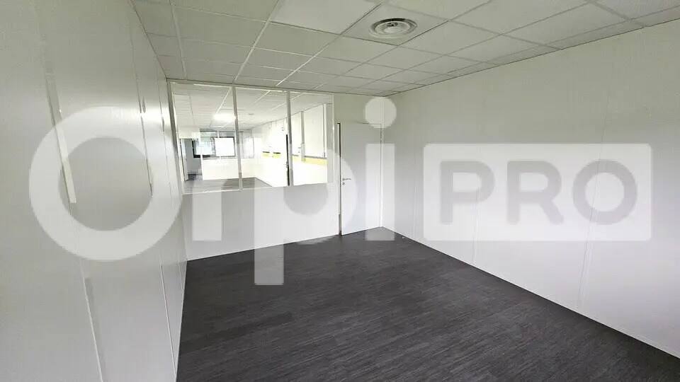 Bureau dans Canéjan à louer - Photo intérieure – Image 2 sur 12