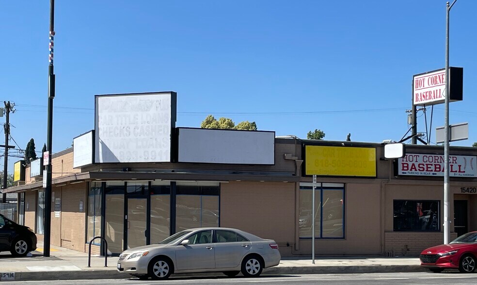 15416-15420 Devonshire St, Mission Hills, CA à louer - Photo de l’immeuble – Image 1 sur 1