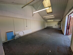 Unit 6 Lascombe Estate, Puttenham à louer Photo intérieure– Image 2 sur 2