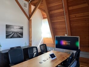 25 Newton Pl, Hauppauge, NY à louer Photo intérieure– Image 1 sur 6