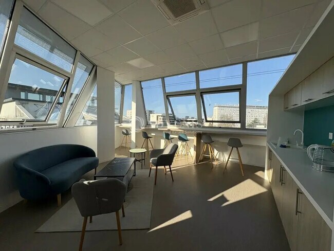 Plus de détails pour Bureau à louer