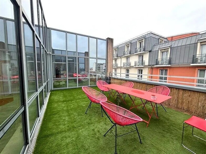 Bureau dans Neuilly-Plaisance à louer - Photo de l’immeuble – Image 2 sur 7