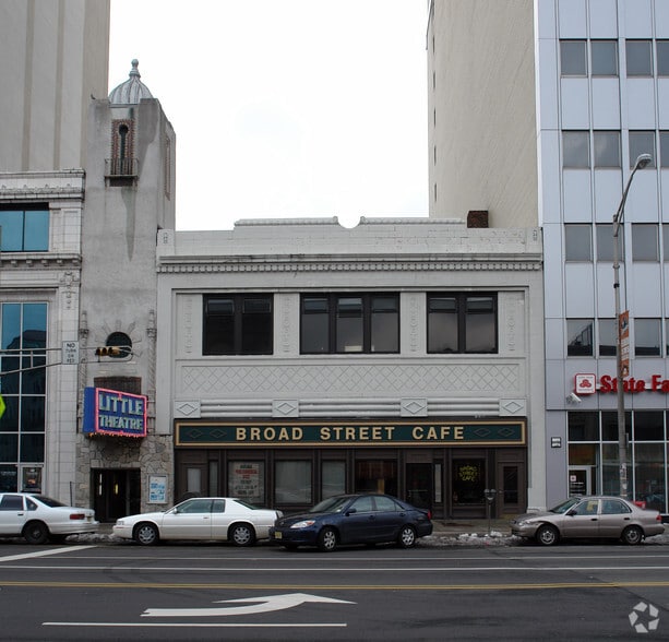 562-564 Broad St, Newark, NJ à louer - Photo de l’immeuble – Image 2 sur 3