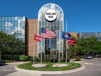 Plus de détails pour 29200 Northwestern Hwy, Southfield, MI - Bureau à louer
