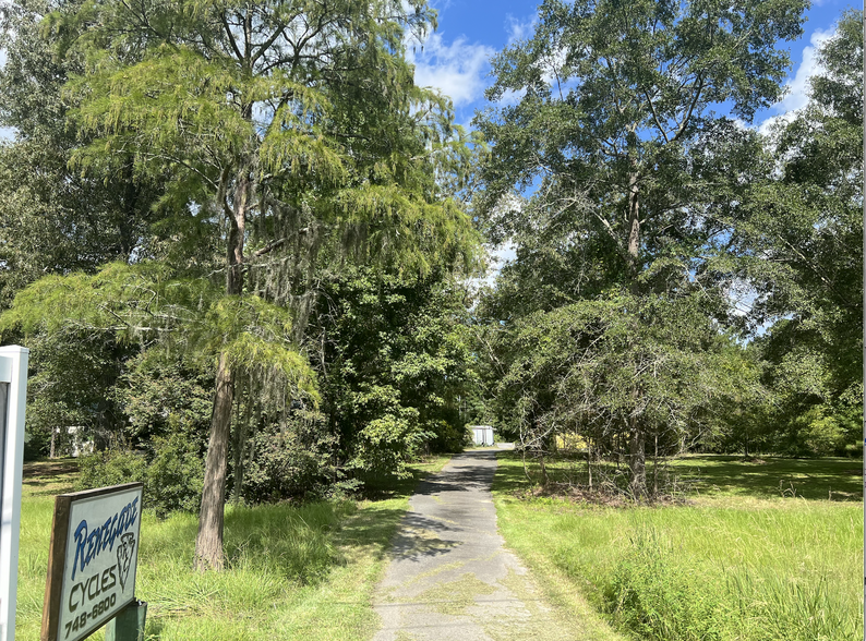 895 US-80 Hwy, Bloomingdale, GA à vendre - Photo de l’immeuble – Image 3 sur 10