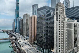 111 E Wacker Dr, Chicago, IL - VUE AÉRIENNE  vue de carte