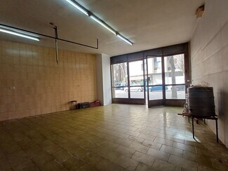 Plus de détails pour Local commercial à louer