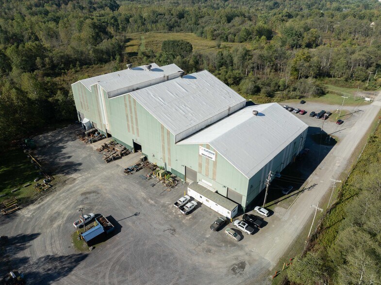 347 E Industrial Dr, Titusville, PA à vendre - Photo de l’immeuble – Image 3 sur 13