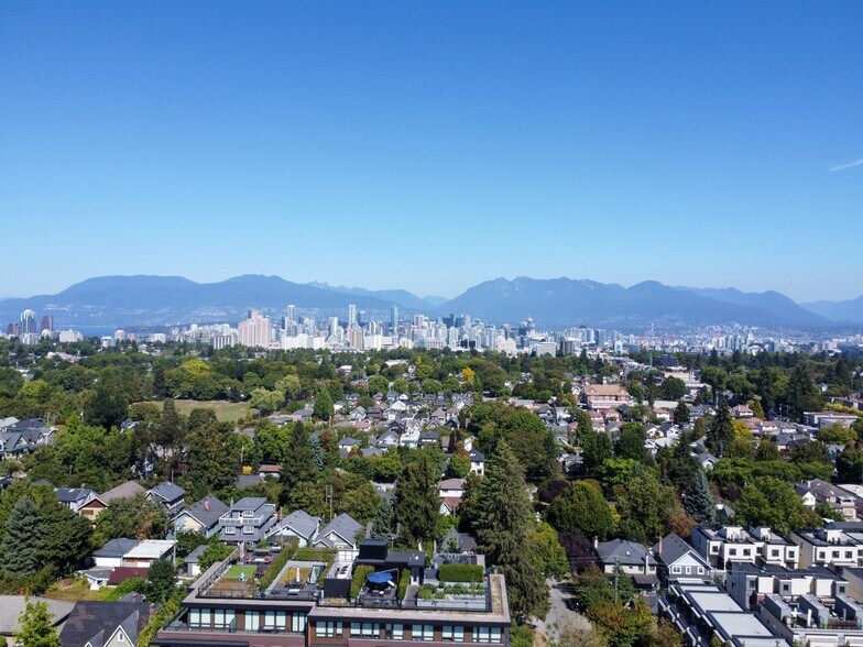 4111 Ash St, Vancouver, BC à vendre - Photo de l’immeuble – Image 2 sur 9