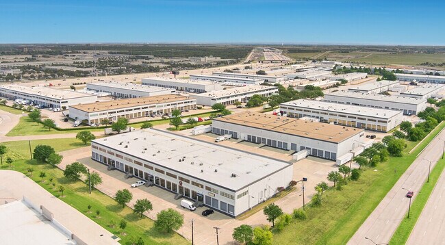 Plus de détails pour 754 Port America Pl, Grapevine, TX - Bureau, Industriel/Logistique à louer