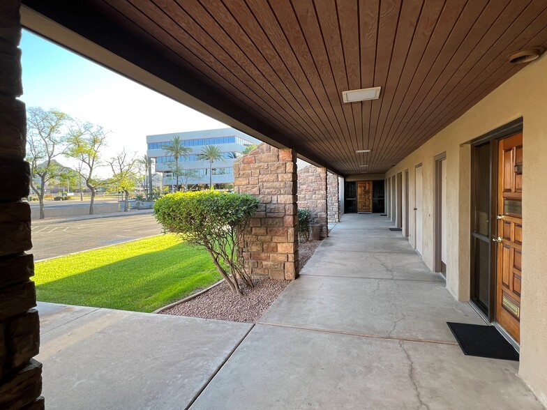 5350 N 16th St, Phoenix, AZ à louer - Photo de l’immeuble – Image 2 sur 6