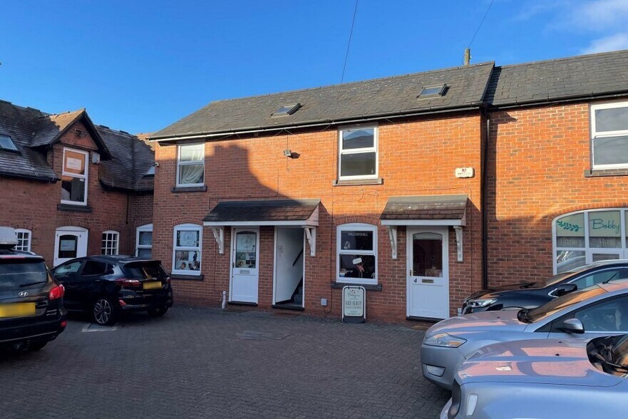 49 Birmingham Rd, Bromsgrove à louer - Photo principale – Image 1 sur 1