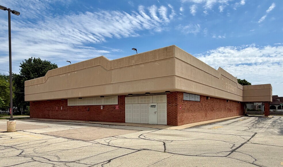 1602 Kishwaukee St, Rockford, IL à louer - Photo de l’immeuble – Image 1 sur 7