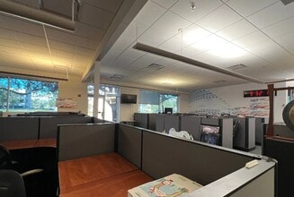 101 Paramount Dr, Sarasota, FL à louer Photo intérieure– Image 2 sur 7