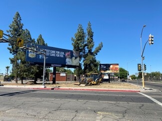 Plus de détails pour 75 N Blackstone Ave, Fresno, CA - Terrain à louer