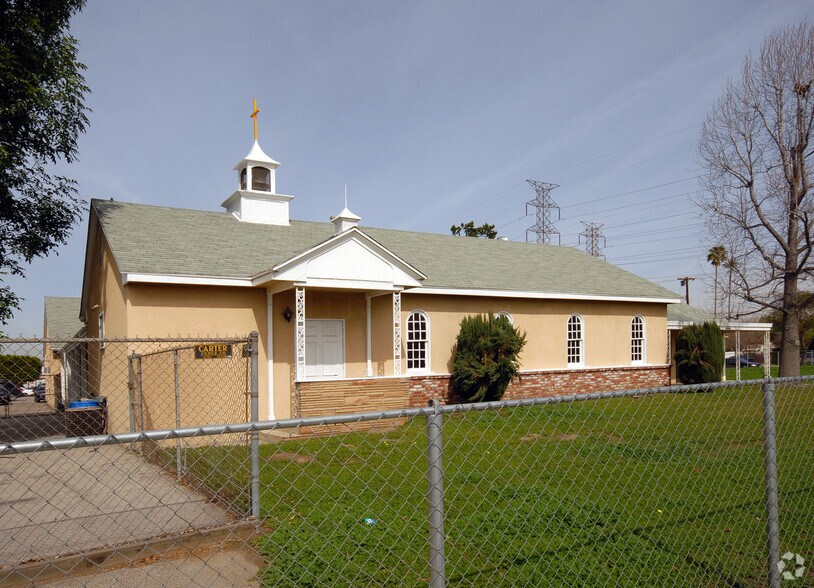 14061 Terra Bella St, Arleta, CA à vendre - Photo de l’immeuble – Image 3 sur 3