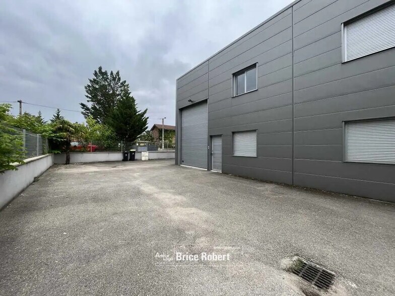 246 Impasse Du Sermoraz, Beynost à louer - Photo de l’immeuble – Image 1 sur 4