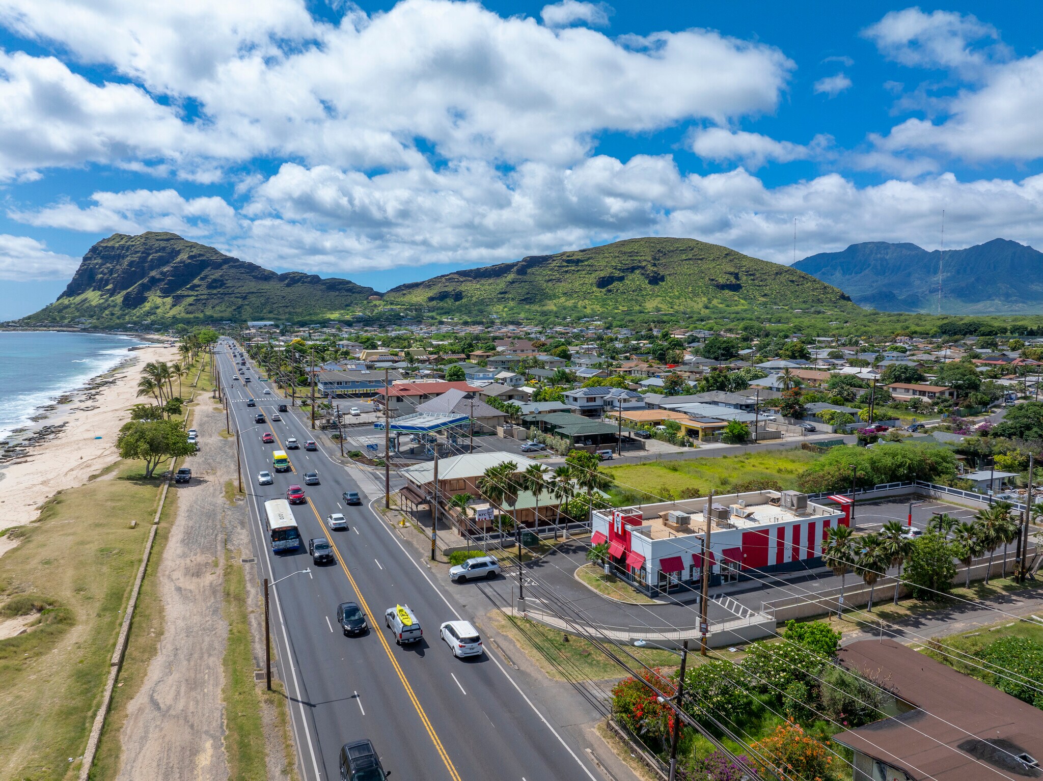 87-1978 Farrington Hwy, Waianae, HI à louer Photo principale– Image 1 sur 7