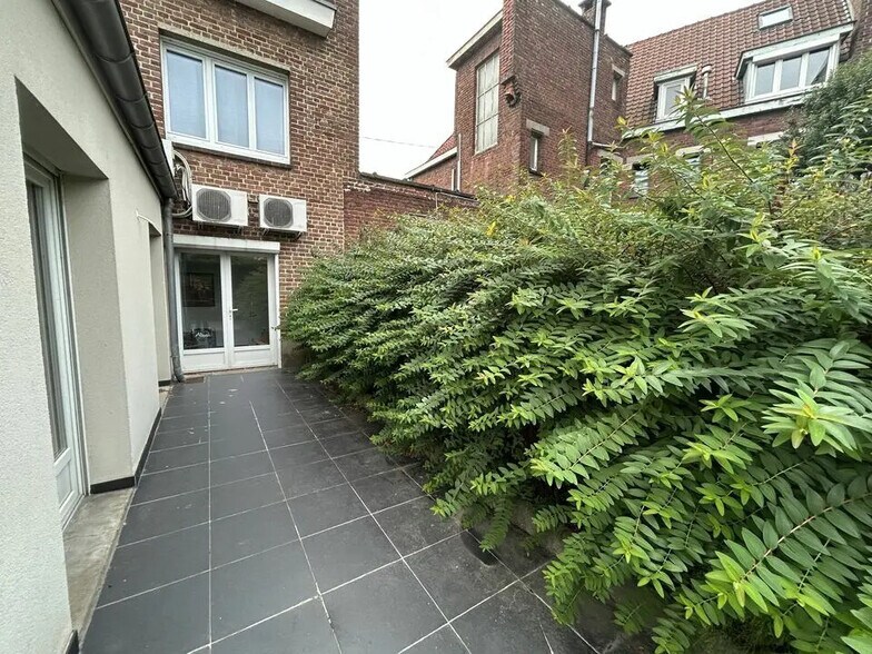 Local commercial dans VILLENEUVE-D'ASCQ à louer - Photo de l’immeuble – Image 3 sur 6