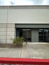 411 N Lombard St, Oxnard, CA à louer Photo intérieure– Image 1 sur 12
