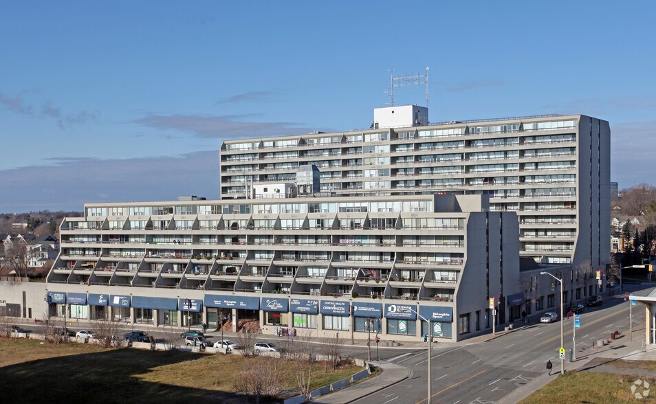 50 Richmond St E, Oshawa, ON à vendre - Photo de l’immeuble – Image 3 sur 39