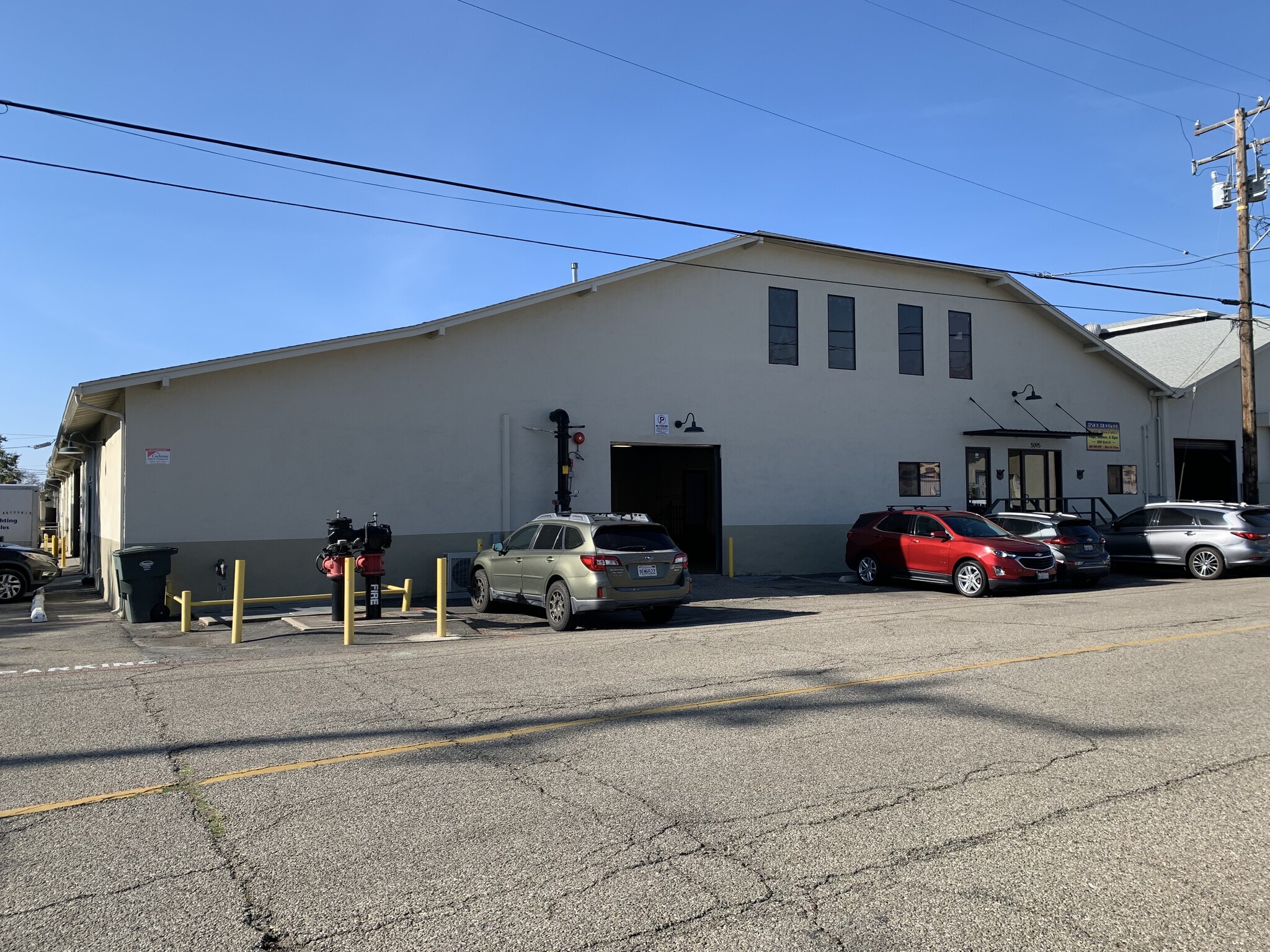 555 Maple St, Carpinteria, CA à louer Photo de l’immeuble– Image 1 sur 18