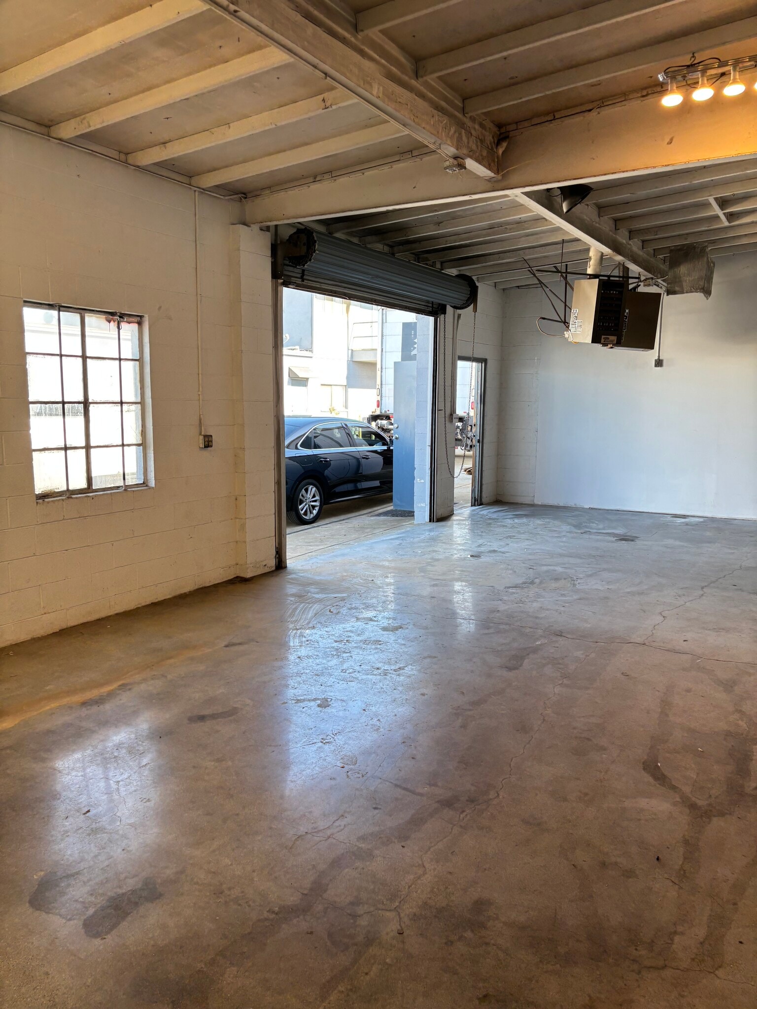 1775-1783 Callens Rd, Ventura, CA à louer Photo intérieure– Image 1 sur 6