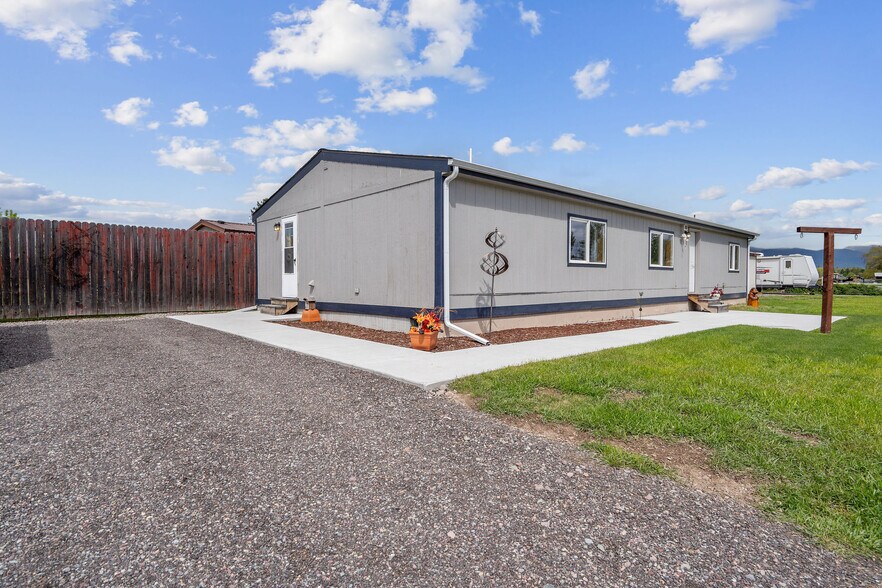 83 Sweebee Ln, Columbia Falls, MT à vendre - Photo de l’immeuble – Image 3 sur 41